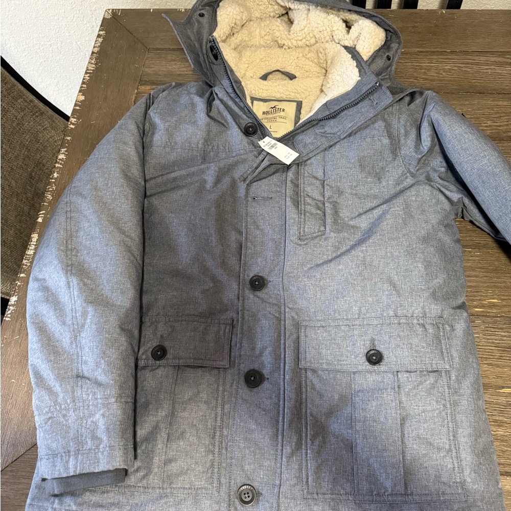 Hollister Men's Gray Puffer Jacket